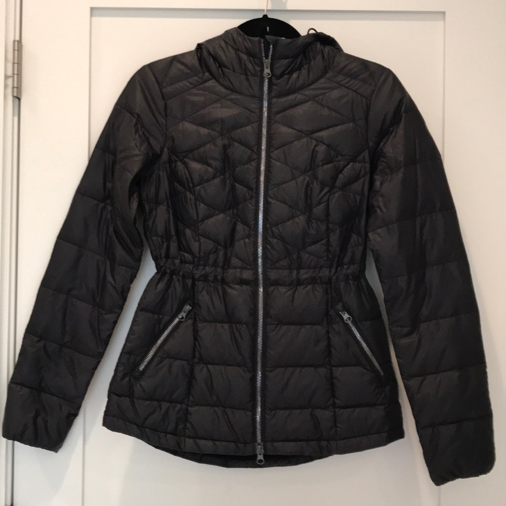 Athleta Light puffy coat